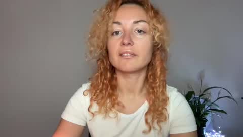 Snapshot of reddgirll chatting on 10, 3, 2025 reddgirll online show from 10, 3, 2025