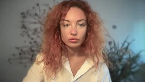 Snapshot of reddgirll chatting on 23, 9, 2025 reddgirll online show from 23, 9, 2025