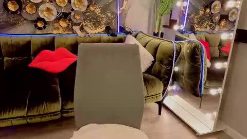 Lily online show from 24, 9, 2025