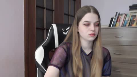 Snapshot of redhead_rabbit chatting on 3, 12, 2024 Lily online show from 3, 12, 2024