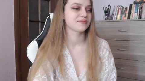 Snapshot of redhead_rabbit chatting on 3, 2, 2025 Lily online show from 3, 2, 2025