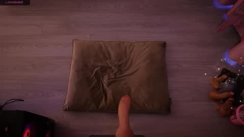 Snapshot of redhead_shark chatting on 18, 1, 2026 Redhead Shark online show from 18, 1, 2026