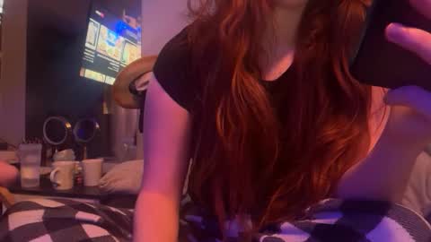 Snapshot of redheadandbigpeenar chatting on 8, 3, 2026 Redhead and BigPeenar online show from 8, 3, 2026