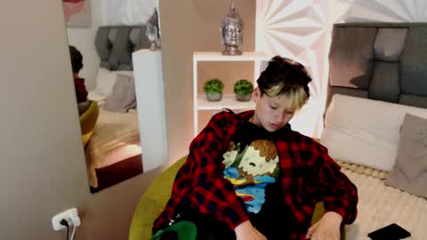 redhood_1_ online show from 2, 4, 2026