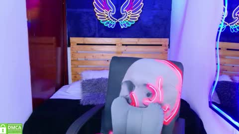 Lili Lopez online show from 25, 3, 2026