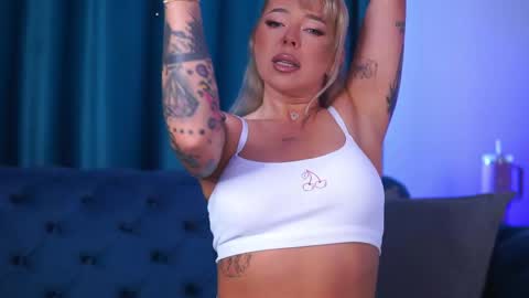 Snapshot of redlaraa chatting on 15, 5, 2026 Lara online show from 15, 5, 2026
