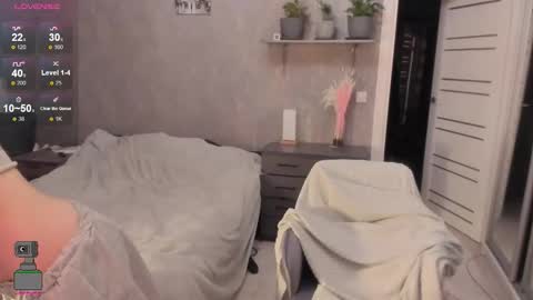 Stephanie online show from 16, 12, 2025