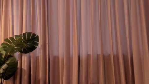 Snapshot of redmeloddy chatting on 3, 2, 2025 Meloddy online show from 3, 2, 2025