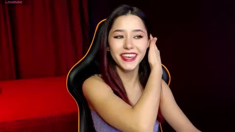 Snapshot of redmidnight_ chatting on 30, 11, 2025 Kiara online show from 30, 11, 2025