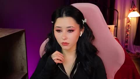 Snapshot of redmidnight_ chatting on 4, 3, 2026 Kiara online show from 4, 3, 2026