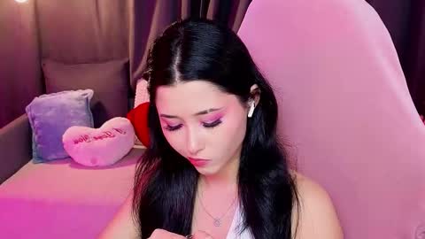 Snapshot of redmidnight_ chatting on 5, 3, 2026 Kiara online show from 5, 3, 2026