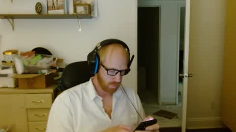 Snapshot of redrob57 chatting on 17, 11, 2025 redrob57 online show from 17, 11, 2025