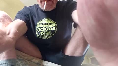 Snapshot of redrodridding chatting on 5, 11, 2025 redrodridding online show from 5, 11, 2025