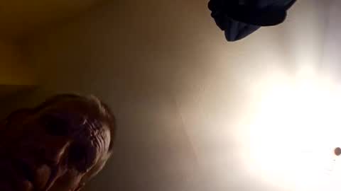 Snapshot of redrodridding chatting on 8, 11, 2025 redrodridding online show from 8, 11, 2025