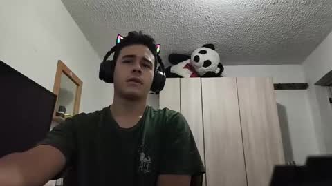 Snapshot of redsoul951869 chatting on 29, 9, 2025 RedsoulReaver online show from 29, 9, 2025