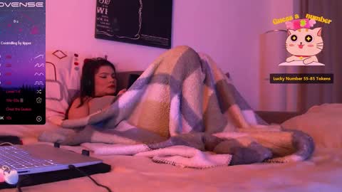 Red online show from 9, 3, 2025