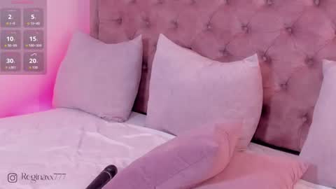 Snapshot of regina_noctixx chatting on 18, 7, 2026 Regina online show from 18, 7, 2026