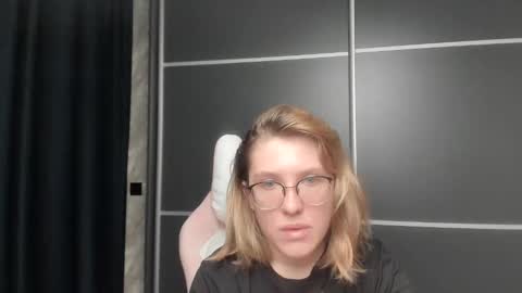 Snapshot of reginasmilee chatting on 25, 1, 2025 Regina online show from 25, 1, 2025