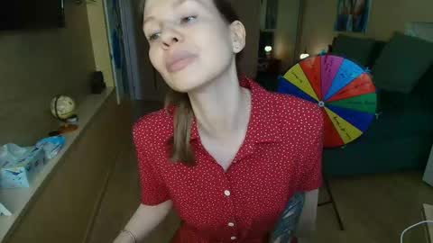Snapshot of reginasparkle chatting on 4, 5, 2026 Regina online show from 4, 5, 2026