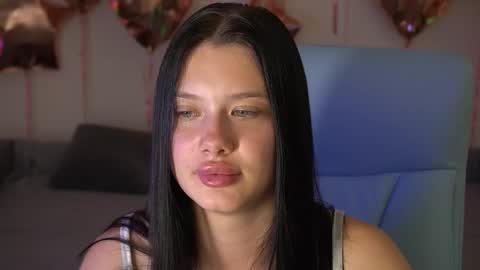 Snapshot of reginawine chatting on 18, 9, 2025 ReginaWine online show from 18, 9, 2025