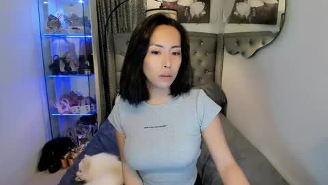 reighnempress online show from 23, 10, 2025