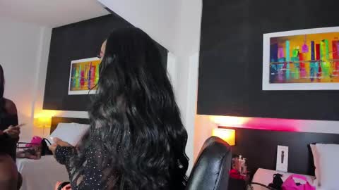 Snapshot of reinamiah chatting on 19, 9, 2025 Miah online show from 19, 9, 2025
