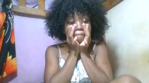 Snapshot of reinechi chatting on 25, 5, 2026 Reinechi online show from 25, 5, 2026