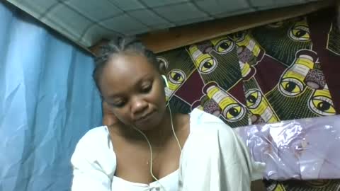 Snapshot of reinechi chatting on 5, 7, 2026 Reinechi online show from 5, 7, 2026
