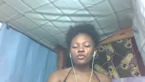 Snapshot of reinechi chatting on 10, 7, 2026 Reinechi online show from 10, 7, 2026