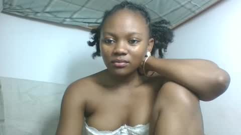 Snapshot of reinechi chatting on 17, 7, 2026 Reinechi online show from 17, 7, 2026