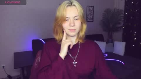 Snapshot of remipeach chatting on 23, 4, 2026 RemiPeach online show from 23, 4, 2026