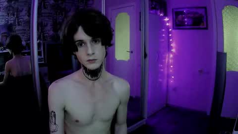 Snapshot of remitrash chatting on 31, 10, 2025 RemiTrash online show from 31, 10, 2025