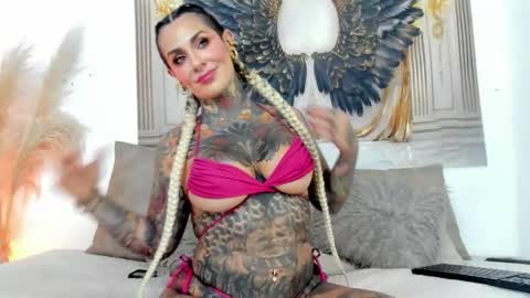 Laura online show from 19, 9, 2025