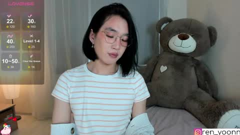 Snapshot of ren_yoonn chatting on 28, 4, 2026 Ren online show from 28, 4, 2026