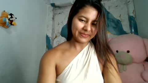 Snapshot of renata940434 chatting on 5, 7, 2026 renata online show from 5, 7, 2026