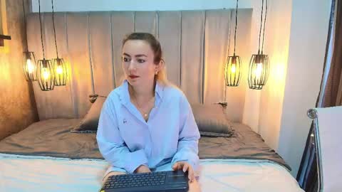 Snapshot of renata_fitnes chatting on 2, 6, 2026 renata_fitnes online show from 2, 6, 2026