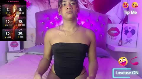 RENATA VALENTINA online show from 11, 5, 2026