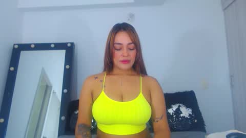 Snapshot of renatabrownn28 chatting on 10, 10, 2025 renatabrownn28 online show from 10, 10, 2025