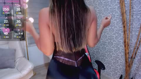 Snapshot of renatareyes chatting on 8, 2, 2025 Renata Reyes online show from 8, 2, 2025