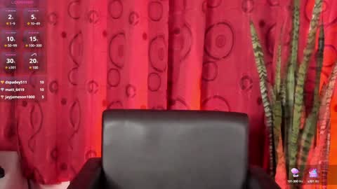 Snapshot of renatawilsom chatting on 5, 2, 2025 renatawilsom online show from 5, 2, 2025