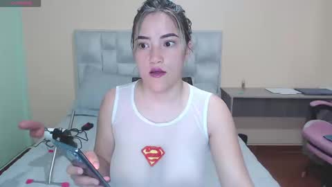 Snapshot of renathacohen chatting on 15, 9, 2025 sofia online show from 15, 9, 2025