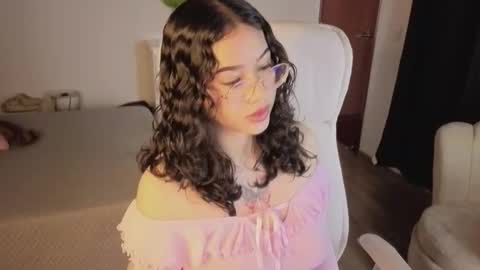 renaxi_smith online show from 12, 10, 2025