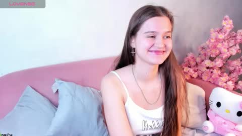 Snapshot of renesmy_black chatting on 12, 11, 2025 Renesmy online show from 12, 11, 2025