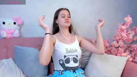 Snapshot of renesmy_black chatting on 25, 11, 2025 Renesmy online show from 25, 11, 2025