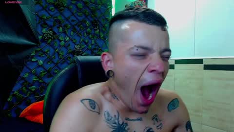 Snapshot of rennesanti chatting on 12, 1, 2025 R E N E online show from 12, 1, 2025