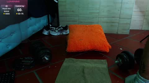 Snapshot of rennesanti chatting on 18, 1, 2025 R E N E online show from 18, 1, 2025