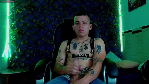 Snapshot of rennesanti chatting on 23, 1, 2025 R E N E online show from 23, 1, 2025