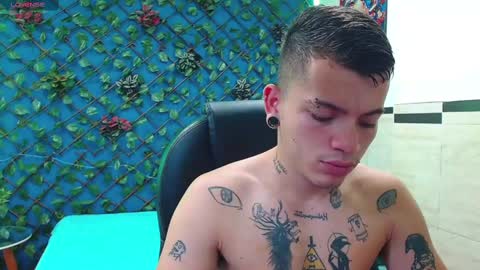 Snapshot of rennesanti chatting on 5, 3, 2025 R E N E online show from 5, 3, 2025