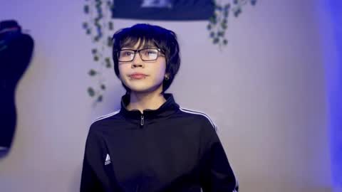 Snapshot of rennuts chatting on 4, 12, 2024 rennuts online show from 4, 12, 2024