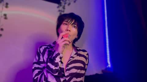 Snapshot of rennuts chatting on 7, 12, 2024 rennuts online show from 7, 12, 2024